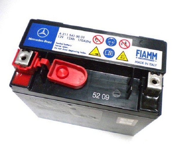 Ắc Quy Phụ Xe Mercedes Benz TPHCM Bền Chống Cháy Giá Rẻ